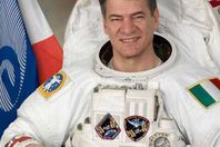 رجل فضاء ايطالي