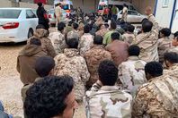 أسر العشرات  من قوات حفتر