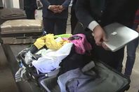 ضبط 3 كيلو كوكايين داخل أجهزة لاب توب