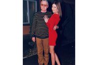 الرجل وخطيبته