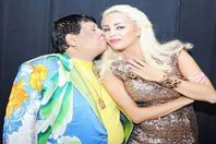 منار مع الفنان الراحل شعبان عبدالرحيم