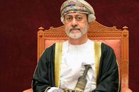 سلطان عمان هيثم بن طارق