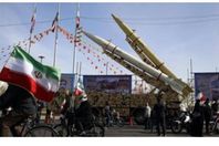 المدمرة الأمريكية تعبر قناة السويس