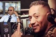 محمد رمضان والطيار