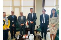 وزير المالية و السفير البلجيكي