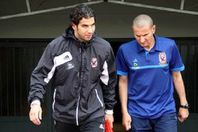 طارق سليمان يطير إلي السعودية لأداء العمرة