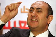 خالد على: قرار تيران وصنافير «باطل»