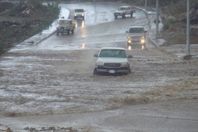 أمطار غزيرة وعواصف رعدية تضرب الغربية