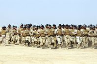 وزارة الدفاع العراقية تفتح معسكرات إيواء لجيشها المنسحب