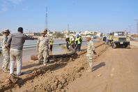 بالصوروالفيديو .. الجيش يرفع الآثار الناجمة عن السيول