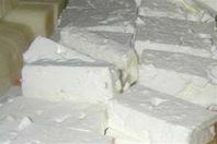 "تموين البحيرة" تضبط 5 أطنان ونصف ملح و"جبنة" فاسدة