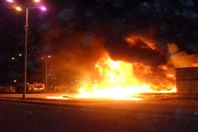 مصادر: عقب سيجارة تسبب فى اندلاع حريق خط السولار بأسيوط