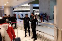 مقتل رجل أمن في مطار الكويت