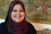 الإعلامية منى أبو شنب