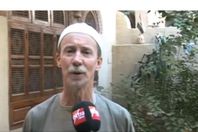 بريطاني بالاقصر