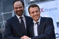 ماكرون ورئيس وزرائه