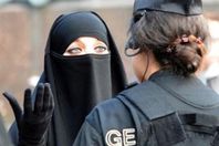 النمسا.. حظر النقاب في الأماكن العامة