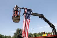 جانب من رفع العلم بالقدس