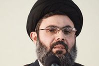 السعودية تصنف قياديًا في "حزب الله" إرهابيًا