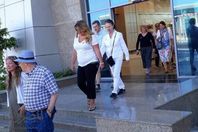 جانب من وصول السياح