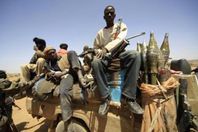 متمردو دارفور يستخدمون مدرعات مصرية