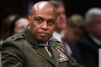 فينسنت ستيوارت، مدير الاستخبارات العسكرية الأمريكية