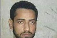 مهندس يعمل سباكًا