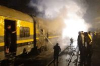 حريق قطار بمحطة مصر