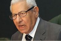 مكرم محمد احمد