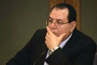 الدكتور أحمد حسني رئيس جامعة الأزهر السابق