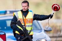 قنابل الحرب العالمية تجلى آلاف الألمان