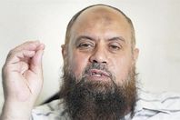 الشيخ نبيل نعيم الخبير في شئون الجماعات الإسلامية