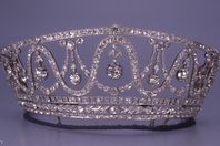 سرقة تاج مرصع بـ367 ماسة من متحف بألمانيا