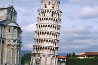 برج بيزا المائل