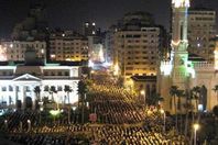 صلاة التروايح بمسجد القائد إبراهيم "أرشيفية"