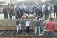 إصابة عامل  سقط أسفل قطار "القاهرة - الإسكندرية" بطنطا