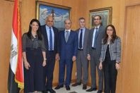 وزيرة السياحة