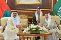 أمير الكويت ونظيره القطري