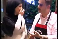 فنانة جزائرية وطباخ تركى يعرض عليها الزواج