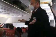 فوضى على متن طائرة بسبب كورونا