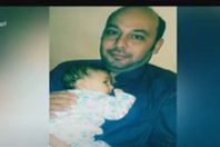 الدكتور محمود سامي الطبيب الذي فقد بصره