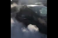 لحظة اقتحام سياة متجر محجبات