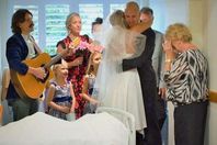 هازم اللذات.. لفظ أنفاسه أثناء توقيع عقد الزفاف