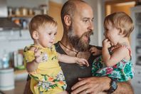 والد التؤام