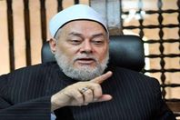 الدكتور علي جمعة عضو هيئة كبار العلماء بالأزهر الشريف