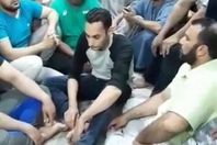 عالقون يتظاهرون أمام السفارة المصرية بالدوحة لإعادتهم لأرض الوطن