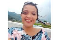 173-223844-death-elevator-indonesia-girl-2