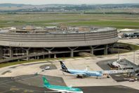 إخلاء مطاعم مطار  شارل ديجول