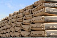 "حامد" يبحث توفير الأسمنت محليًا