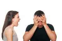 تهدد زوجها بـ14 "فيديو إباحي"